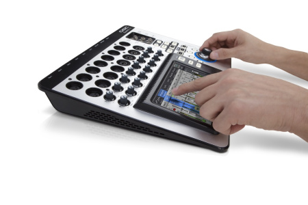 QSC Touchmix-16 по цене 151&nbsp;550 ₽