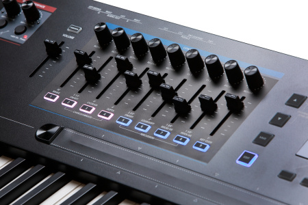 Kurzweil K2700 по цене 367&nbsp;990 ₽