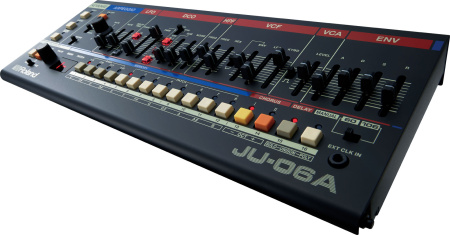 Roland JU-06A по цене 38&nbsp;490 ₽
