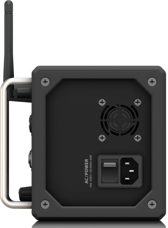 Behringer XR18 по цене 60&nbsp;960 ₽