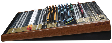 Tascam Model 24 по цене 187&nbsp;110 ₽