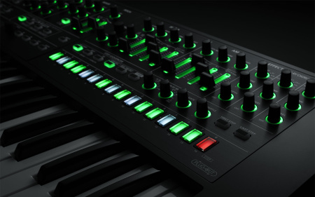 Roland System-8 по цене 213&nbsp;840 ₽